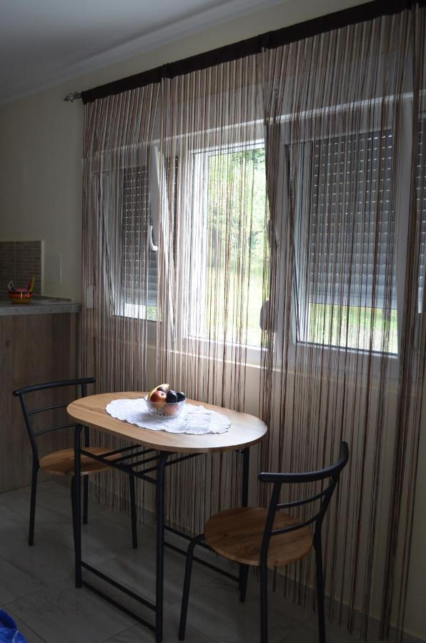 Apartmani Ana Vrdnik Εξωτερικό φωτογραφία